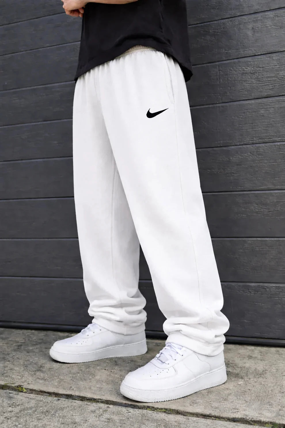 Nike Loose Fit Streetwear Trousers – White